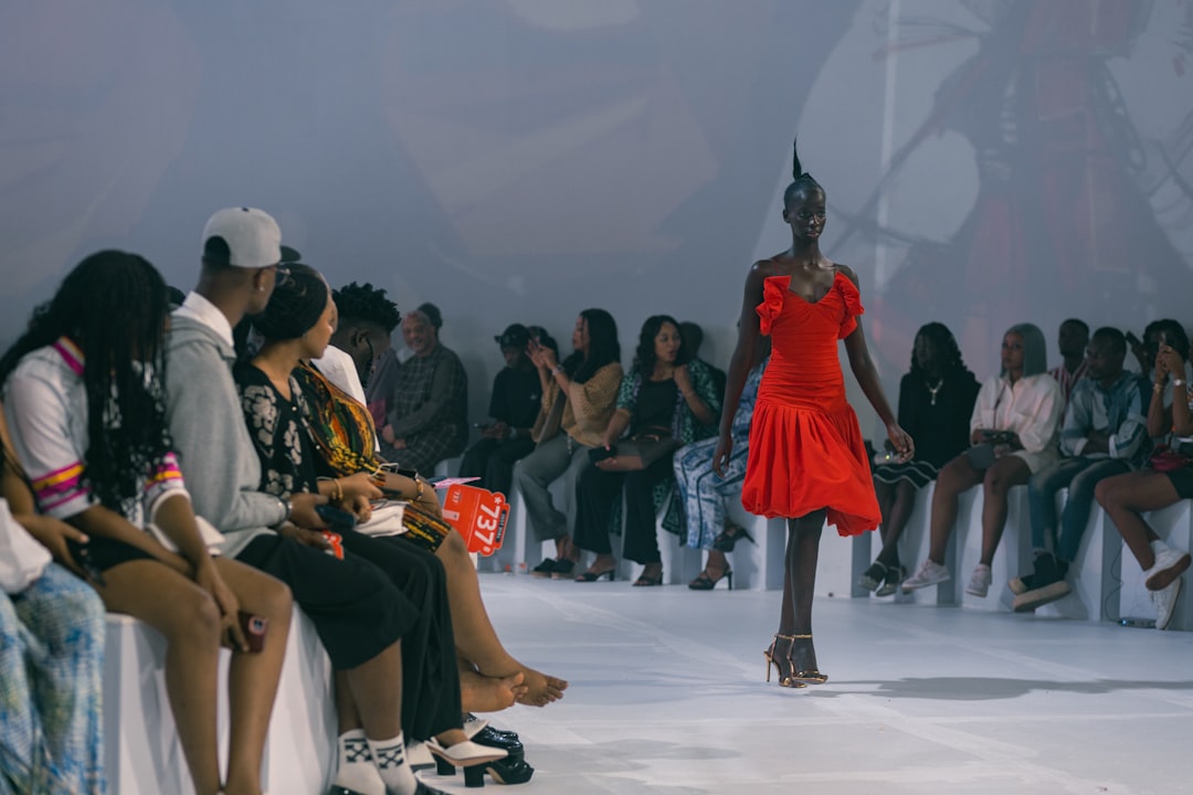 Photo fashion startup
