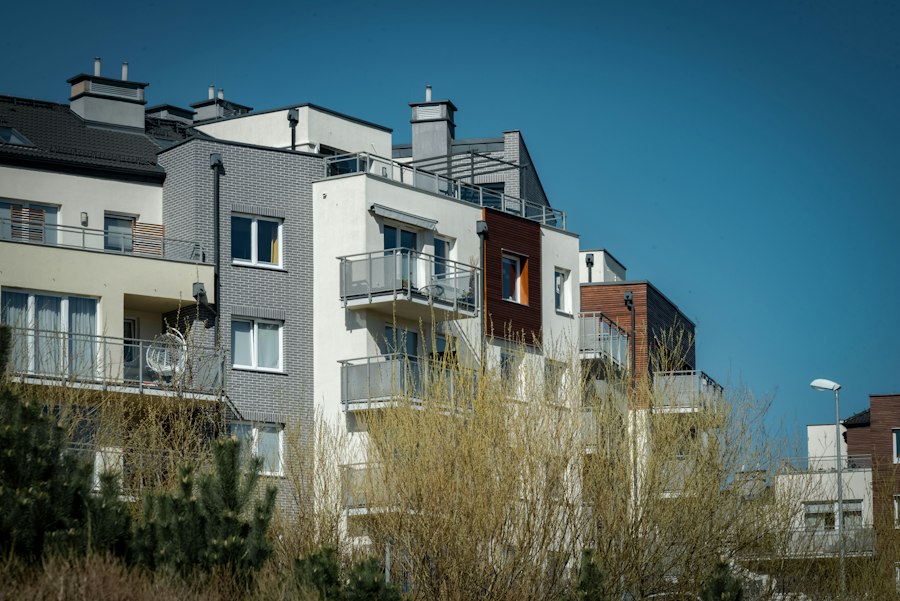 Photo house and condo search